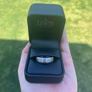 Men’s Tungsten Wedding Band 10.5